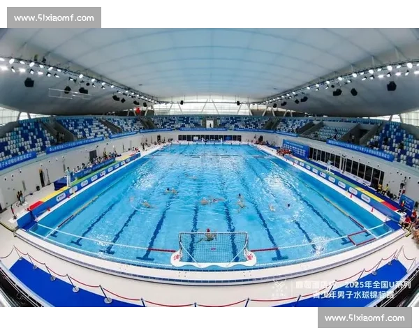 激烈比拼水中速度与技巧的全国游泳锦标赛精彩瞬现 激烈比拼水中速度与技巧的全国游泳锦标赛精彩瞬现