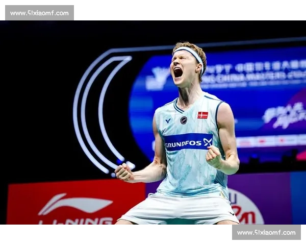 羽毛球公开赛精彩纷呈 国内外顶尖选手角逐羽坛荣耀 - 副本 (2)